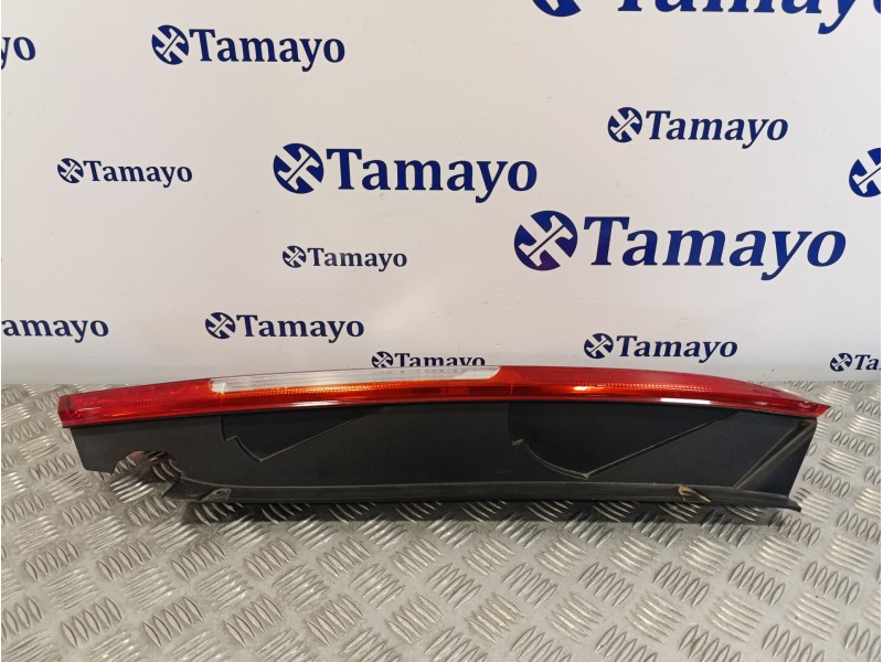 Recambio de piloto trasero derecho para ford focus berlina (cap) 2.0 tdci cat referencia OEM IAM 4M5113404A  