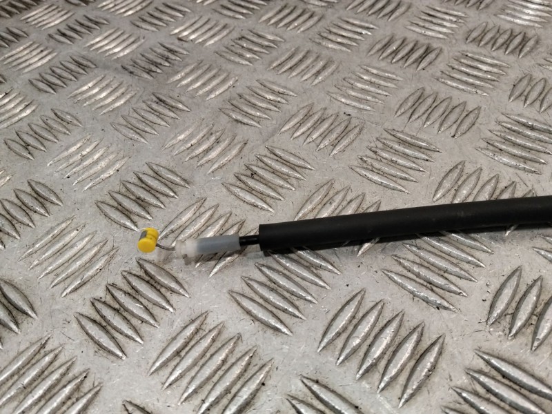 Recambio de cerradura puerta trasera derecha para kia carens iv 1.7 crdi referencia OEM IAM 81420A4030  