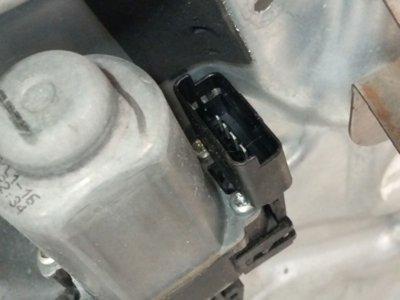 Recambio de elevalunas delantero derecho para nissan qashqai i +2 (jj10 variante d02) 2.0 referencia OEM IAM FC685  