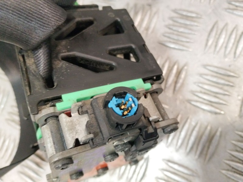 Recambio de cinturon seguridad delantero derecho para peugeot partner furgoneta/monovolumen 1.6 hdi referencia OEM IAM 96815087 