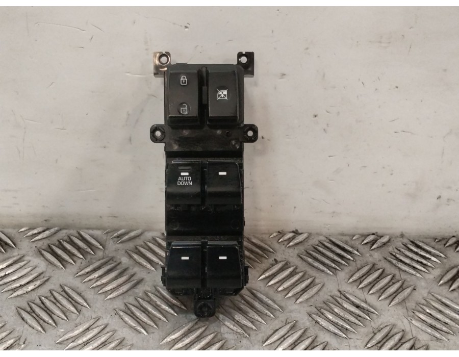 Recambio de mando elevalunas delantero izquierdo para hyundai tucson (tl, tle) 1.6 gdi referencia OEM IAM 3C14901310 93570D3071 