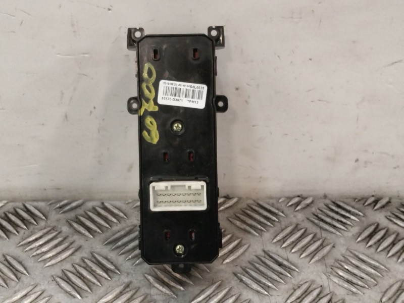 Recambio de mando elevalunas delantero izquierdo para hyundai tucson (tl, tle) 1.6 gdi referencia OEM IAM 3C14901310 93570D3071 