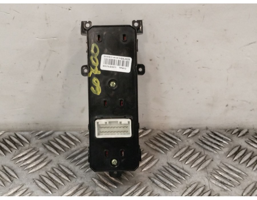 Recambio de mando elevalunas delantero izquierdo para hyundai tucson (tl, tle) 1.6 gdi referencia OEM IAM 3C14901310 93570D3071 