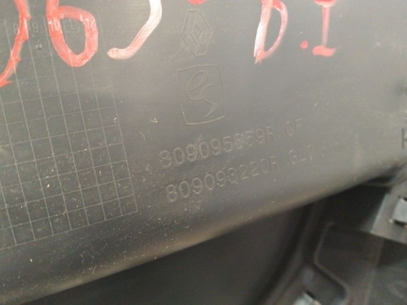 Recambio de guarnecido puerta delantera izquierda para dacia sandero ii (b8_) tce 90 lpg (b8m1) referencia OEM IAM 809095859R  