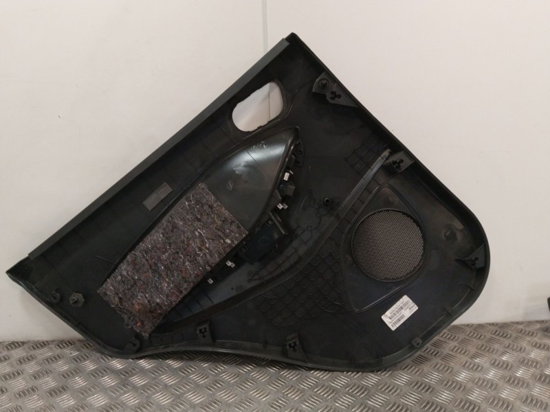 Recambio de guarnecido puerta trasera derecha para ford ka+ referencia OEM IAM G1B5A27406BD35B8  