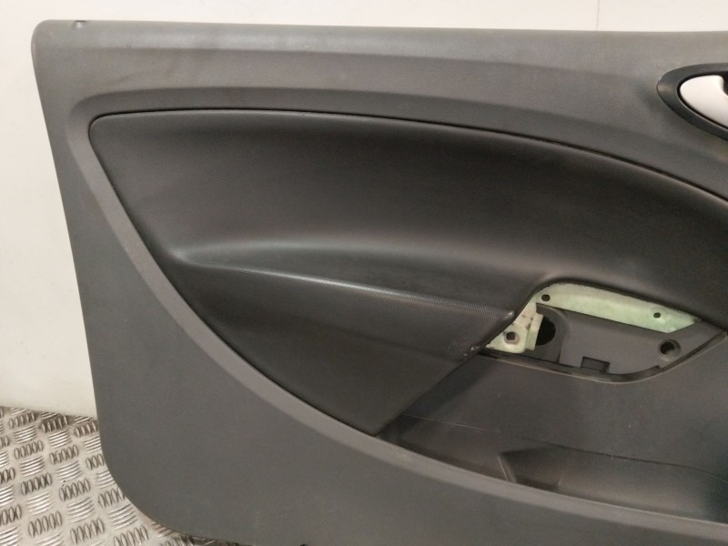 Recambio de guarnecido puerta delantera izquierda para seat ibiza iv (6j5, 6p1) 1.6 tdi referencia OEM IAM 6J3867011  