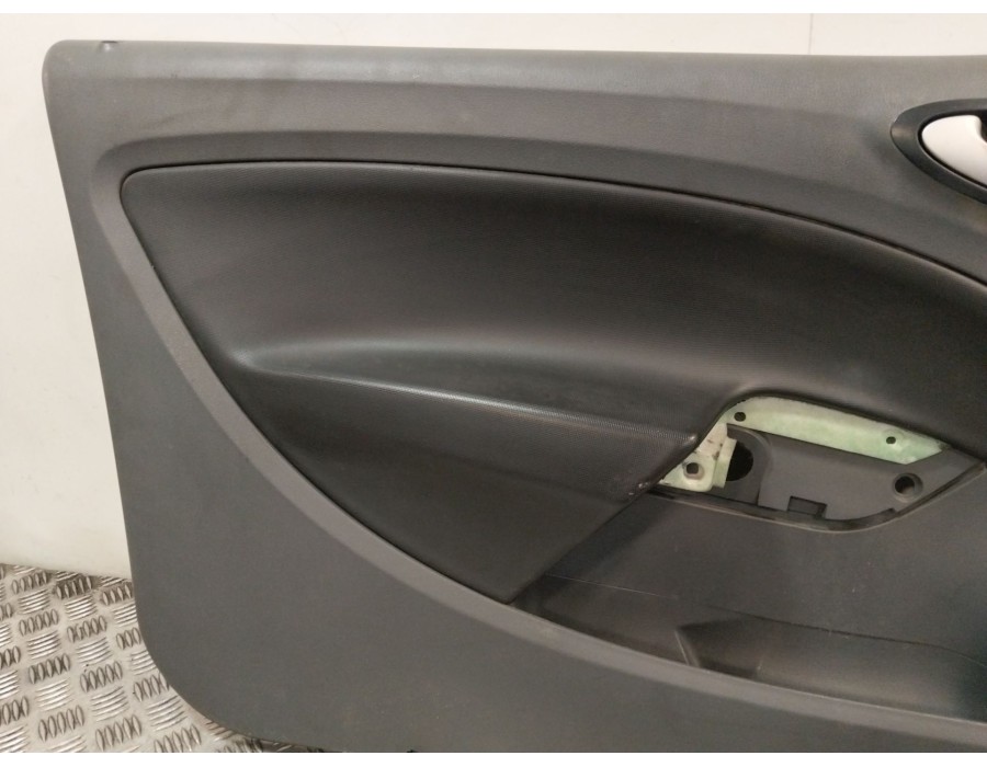 Recambio de guarnecido puerta delantera izquierda para seat ibiza iv (6j5, 6p1) 1.6 tdi referencia OEM IAM 6J3867011  
