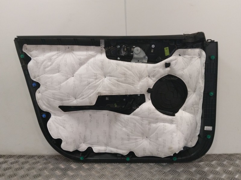 Recambio de guarnecido puerta delantera derecha para kia xceed (cd) 1.5 t-gdi mhev referencia OEM IAM 82342J7000  