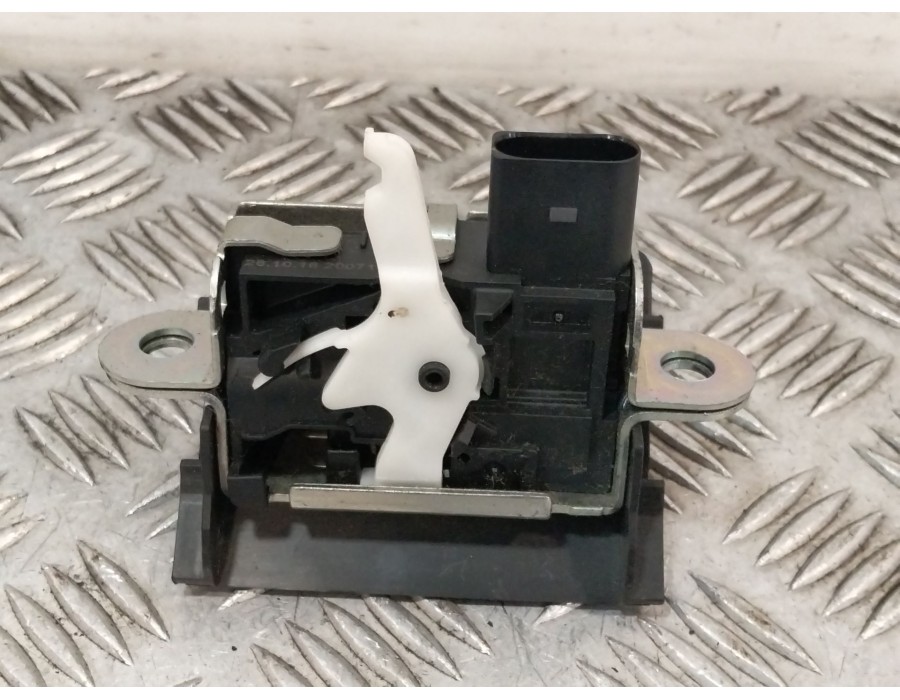 Recambio de cerradura maletero / porton para seat ibiza iv (6j5, 6p1) 1.6 tdi referencia OEM IAM 6J3827505E9B9  