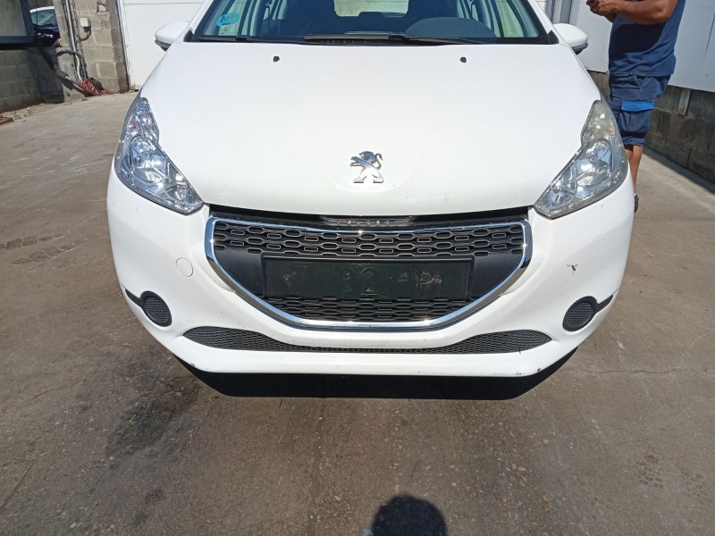 Recambio de paragolpes delantero para peugeot 208 i (ca_, cc_) 1.2 vti 82 referencia OEM IAM 1607397880  