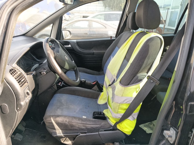 opel zafira a monospace (t98) del año 2004