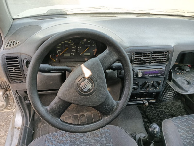 seat inca (6k9) del año 2000
