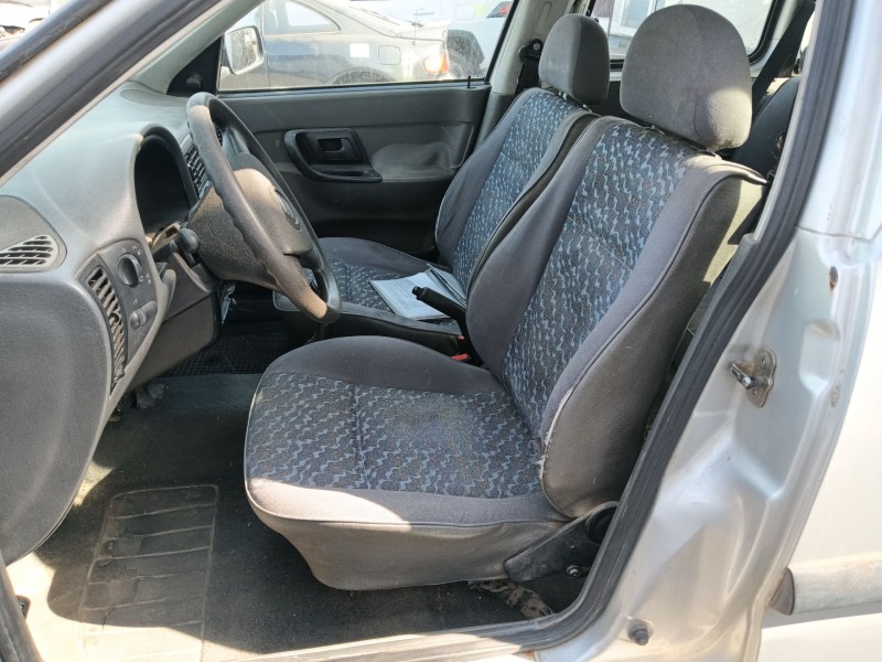seat inca (6k9) del año 2000