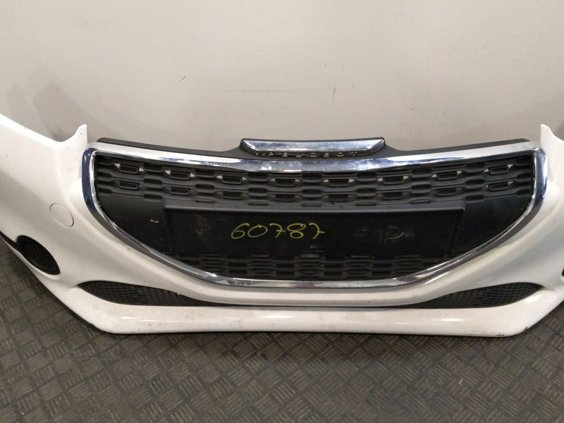 Recambio de paragolpes delantero para peugeot 208 i (ca_, cc_) 1.2 vti 82 referencia OEM IAM 1607397880  