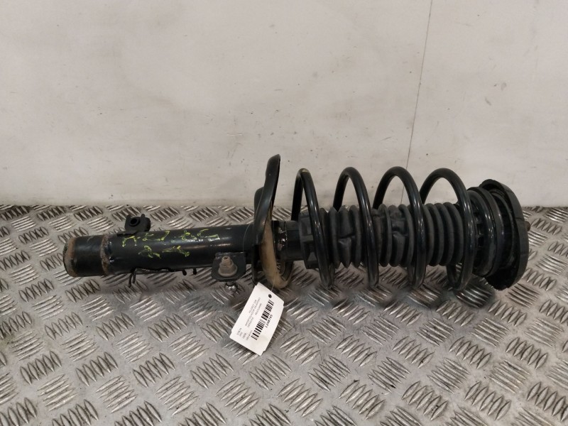 Recambio de amortiguador delantero derecho para peugeot 208 referencia OEM IAM 9820324680  
