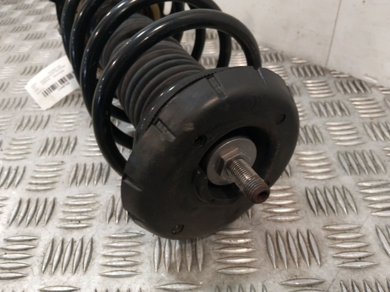 Recambio de amortiguador delantero derecho para peugeot 208 referencia OEM IAM 9820324680  