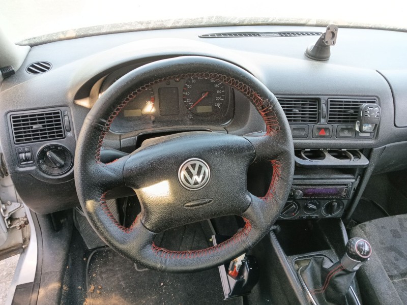 volkswagen golf iv (1j1) del año 1999