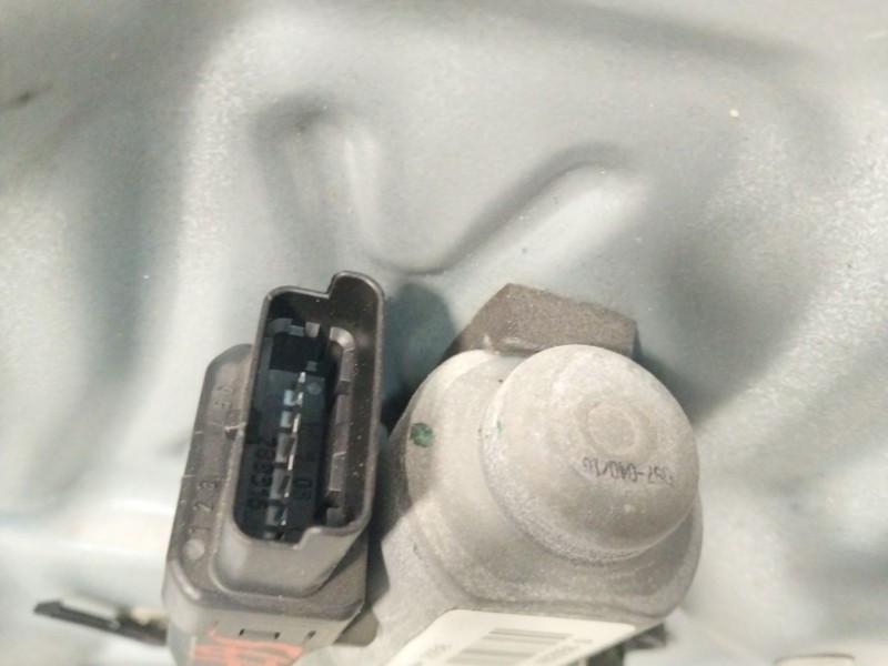 Recambio de elevalunas trasero derecho para kia cee´d 1.6 crdi cat referencia OEM IAM 834801H020  