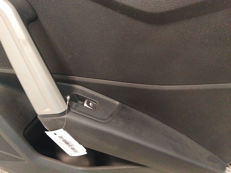Recambio de guarnecido puerta trasera derecha para audi q2 (gab, gag) 30 tdi referencia OEM IAM 81A867378  