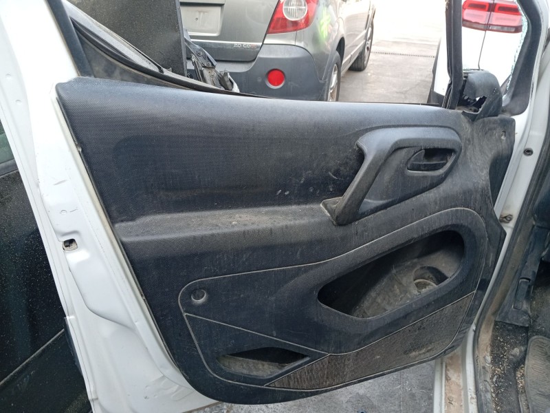 Recambio de elevalunas delantero izquierdo para peugeot partner furgoneta/monovolumen 1.6 hdi 16v 4x4 referencia OEM IAM 9802389