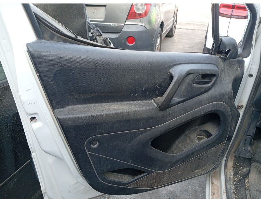 Recambio de elevalunas delantero izquierdo para peugeot partner furgoneta/monovolumen 1.6 hdi 16v 4x4 referencia OEM IAM 9802389
