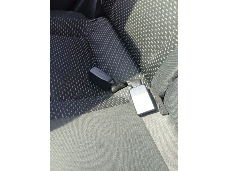 Recambio de enganche cinturon trasero derecho para nissan qashqai i (j10, nj10) 2.0 referencia OEM IAM 88862JD11A  