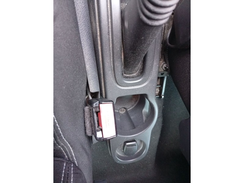 Recambio de enganche cinturon delantero izquierdo para dacia duster (hs_) 1.2 tce 125 referencia OEM IAM 878171720R  