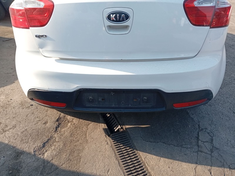 Recambio de paragolpes trasero para kia rio iii (ub) 1.25 cvvt referencia OEM IAM 866111W200  
