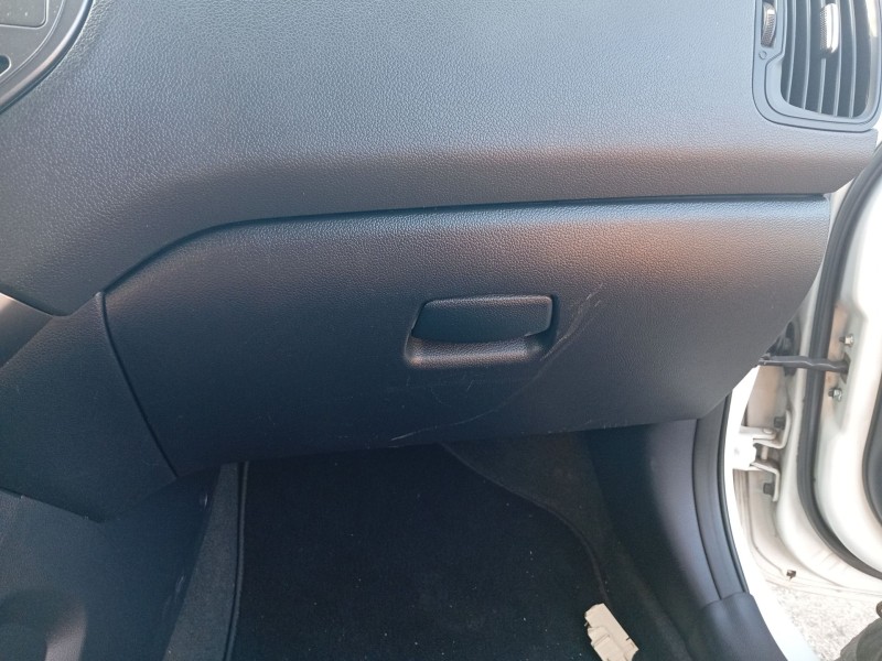 Recambio de guantera para kia rio iii (ub) 1.25 cvvt referencia OEM IAM 845101W010HU  