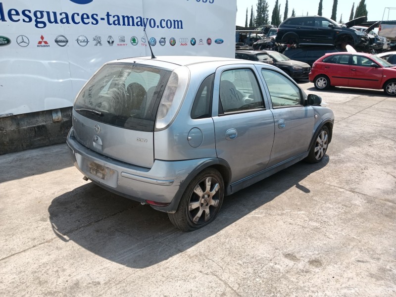 opel corsa c (x01) del año 2005