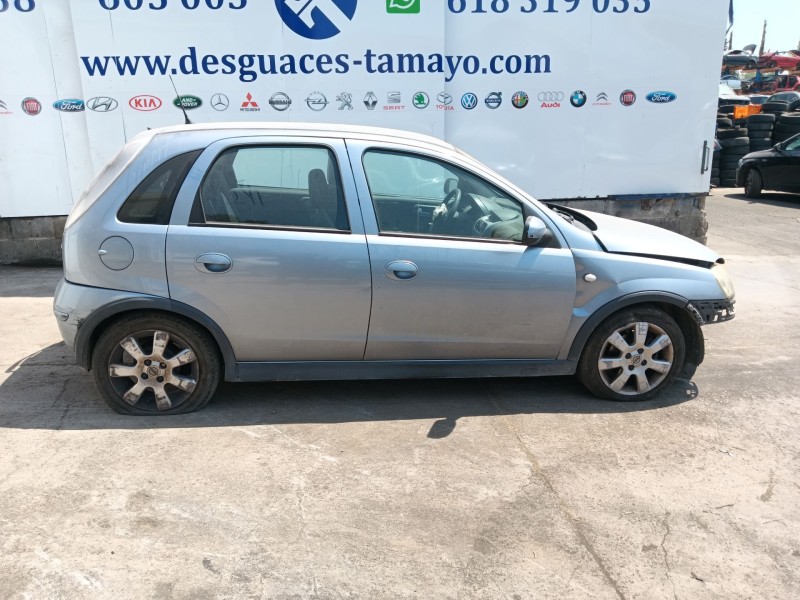 opel corsa c (x01) del año 2005