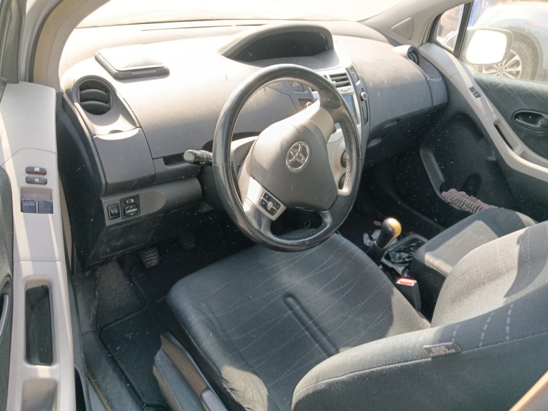 toyota yaris (_p9_) del año 2006