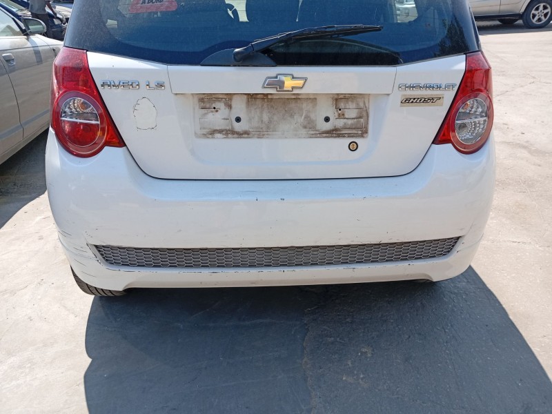 Recambio de paragolpes trasero para chevrolet aveo / kalos hatchback (t250, t255) 1.2 referencia OEM IAM 96808256 96808268 