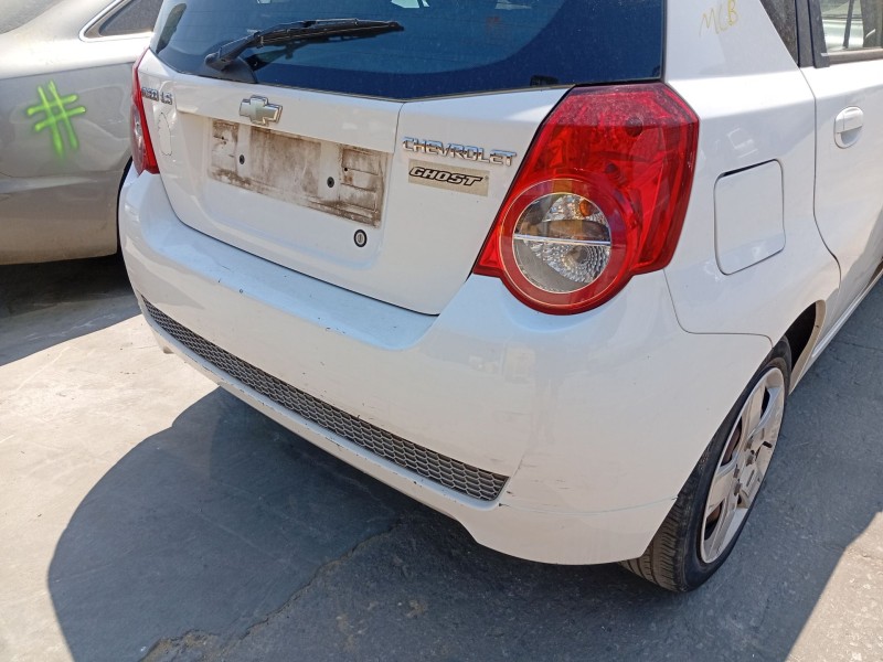 Recambio de paragolpes trasero para chevrolet aveo / kalos hatchback (t250, t255) 1.2 referencia OEM IAM 96808256 96808268 