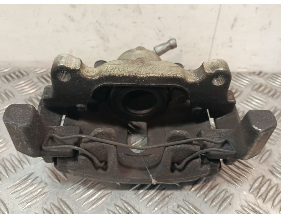 Recambio de pinza freno delantera derecha para audi a3 sportback (8pa) 2.0 tdi 16v referencia OEM IAM   