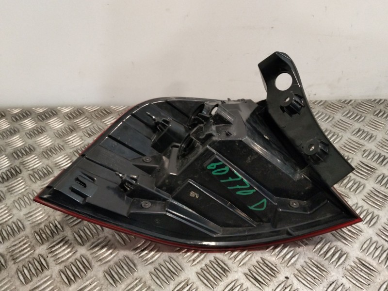 Recambio de piloto trasero derecho para kia rio iii (ub) 1.2 cvvt referencia OEM IAM 924021W2 924021W210 