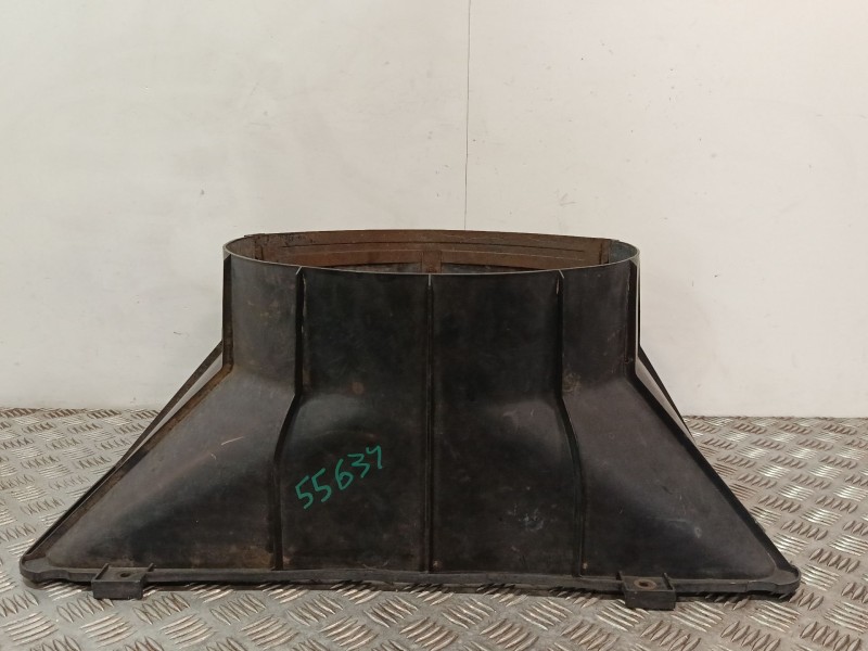 Recambio de canalizador de aire para nissan patrol (k/w160) 2.8 referencia OEM IAM 121004210  