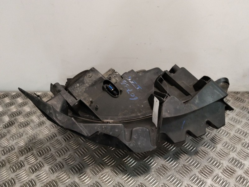 Recambio de faro izquierdo para renault grand scénic ii (jm0/1_) 2.0 dci (jm1k) referencia OEM IAM 8200479716  
