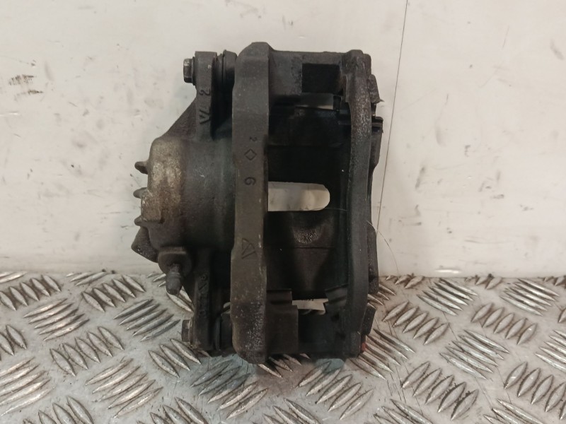 Recambio de pinza freno delantera izquierda para peugeot 208 referencia OEM IAM 9805497680  