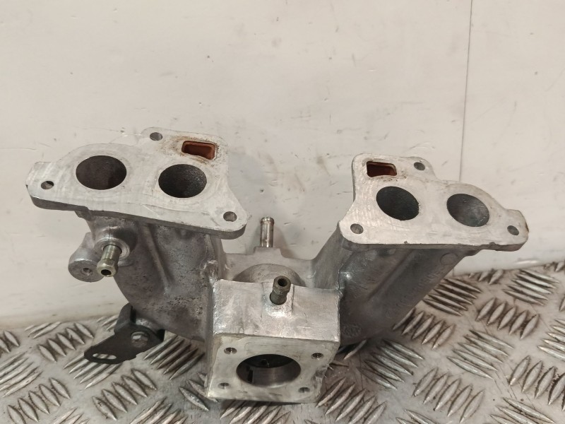 Recambio de colector admision para peugeot 106 (s2) 1.1 referencia OEM IAM 9605084680  