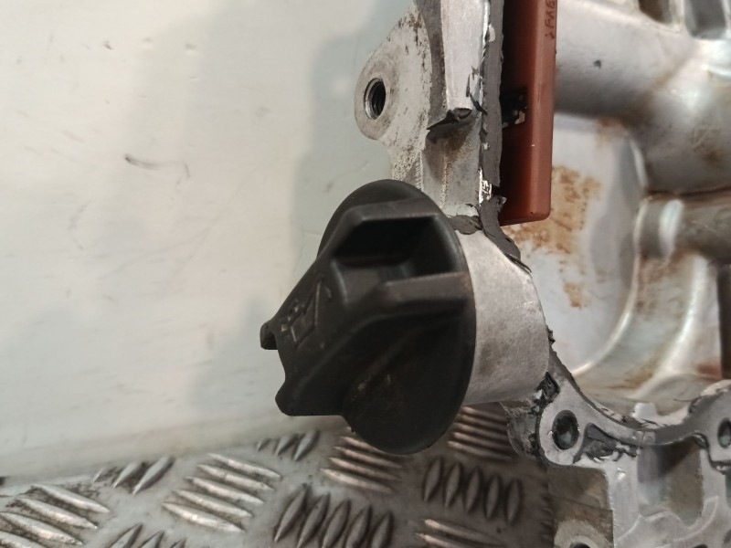 Recambio de tapa distribucion para nissan qashqai i (j10, nj10) 2.0 referencia OEM IAM 13500EN200  