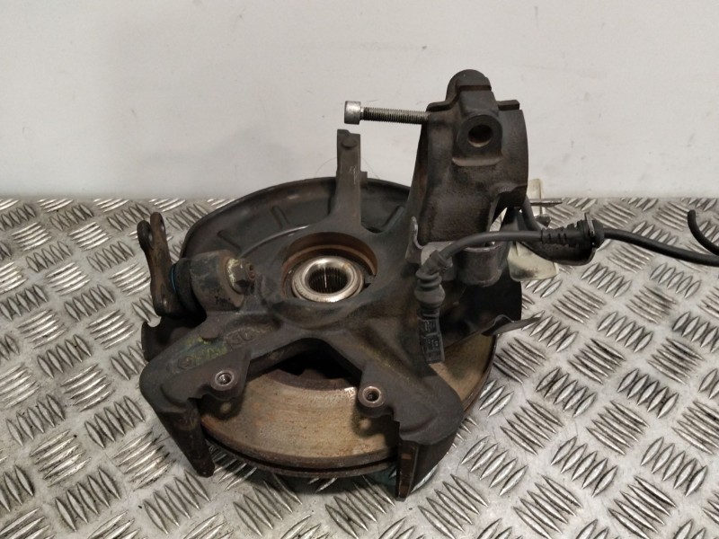 Recambio de mangueta delantera izquierda para volkswagen polo iv (9n_, 9a_) 1.4 tdi referencia OEM IAM 6Q0615311  