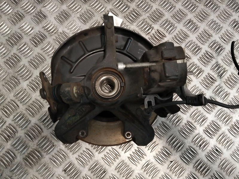 Recambio de mangueta delantera izquierda para volkswagen polo iv (9n_, 9a_) 1.4 tdi referencia OEM IAM 6Q0615311  
