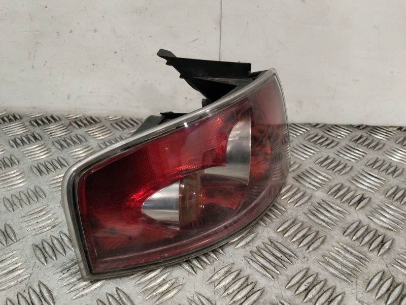 Recambio de piloto trasero izquierdo para seat ibiza iii (6l1) 1.9 tdi referencia OEM IAM 6L6945095  