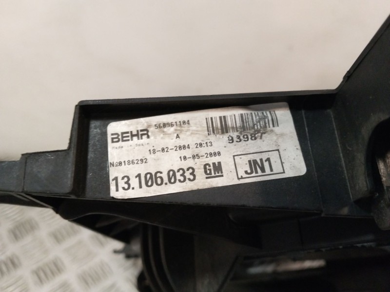 Recambio de electroventilador para opel corsa c sri referencia OEM IAM 13106033  