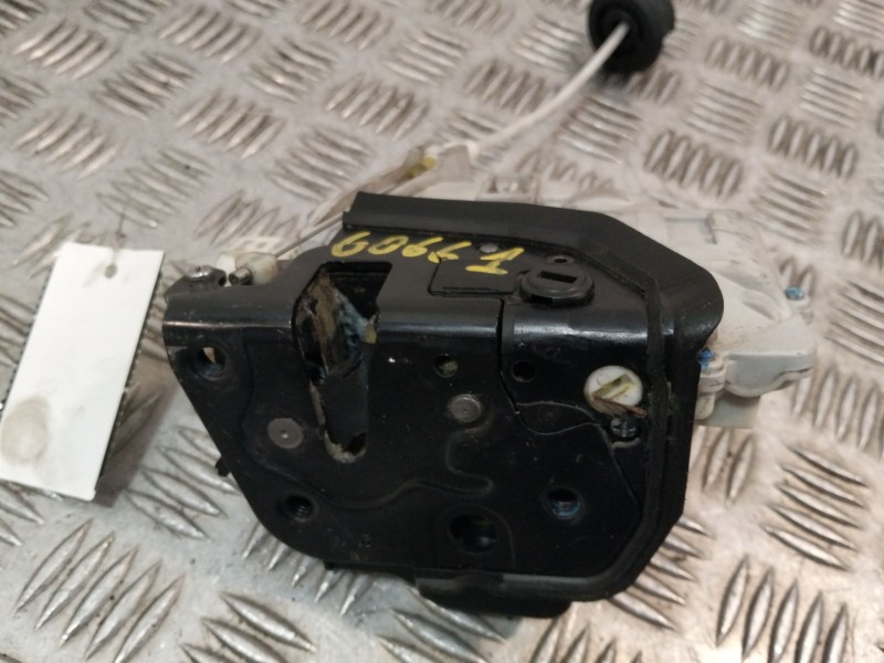 Recambio de cerradura puerta delantera izquierda para seat altea xl (5p5, 5p8) 1.6 tdi referencia OEM IAM A046879  