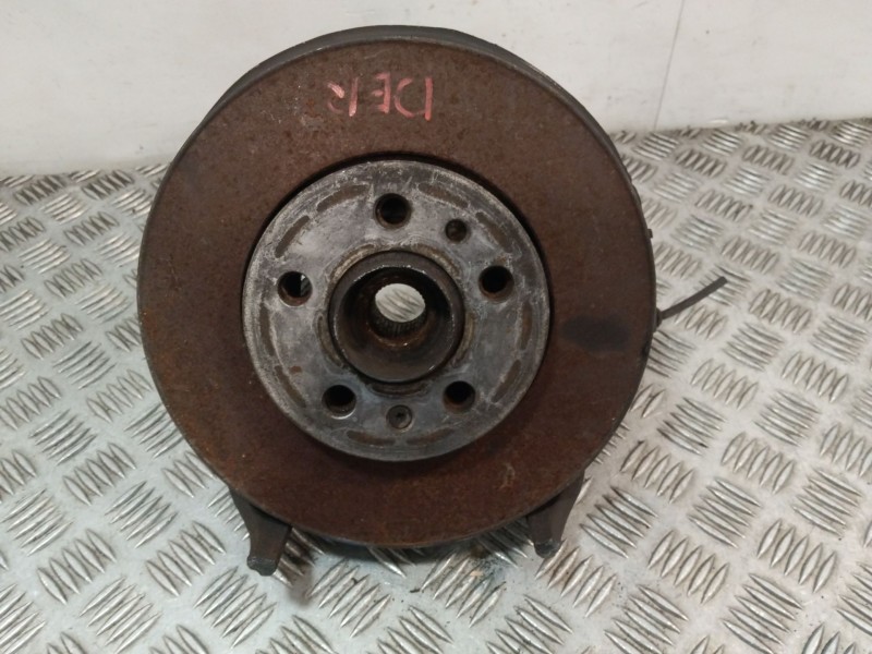 Recambio de mangueta delantera derecha para seat ibiza iii (6l1) 1.4 tdi referencia OEM IAM 323273864  