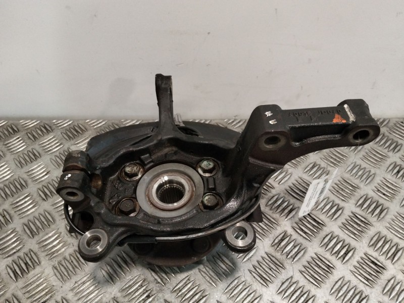 Recambio de mangueta delantera izquierda para nissan qashqai i (j10, nj10) 2.0 referencia OEM IAM 40015JD040  
