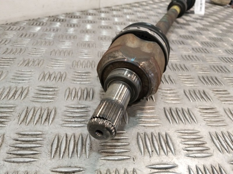 Recambio de transmision delantera derecha para kia stonic (yb) 1.0 t-gdi referencia OEM IAM 49501H8150SJ 49501H8250 