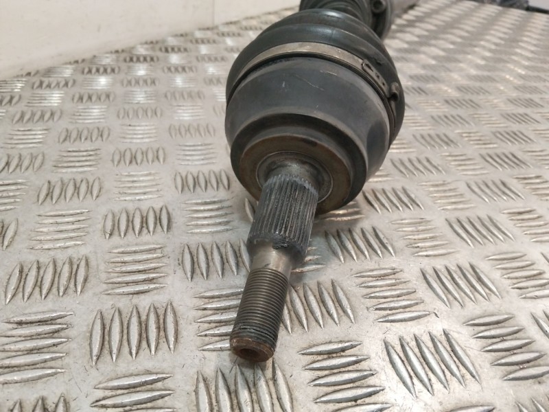 Recambio de transmision delantera izquierda para volkswagen touareg (7la) referencia OEM IAM 7L6407271D  